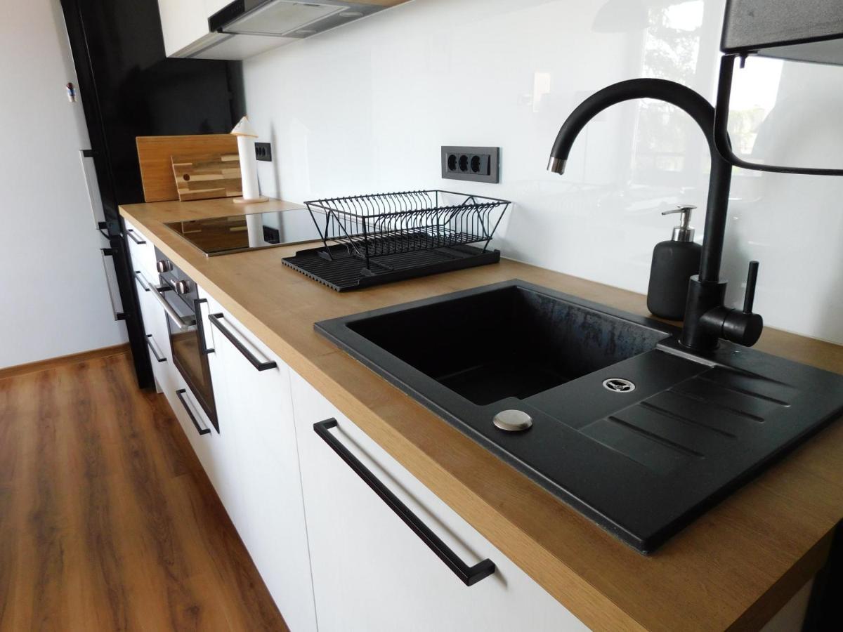 Ljubljanotti Apartment ลูบลิยานา ภายนอก รูปภาพ