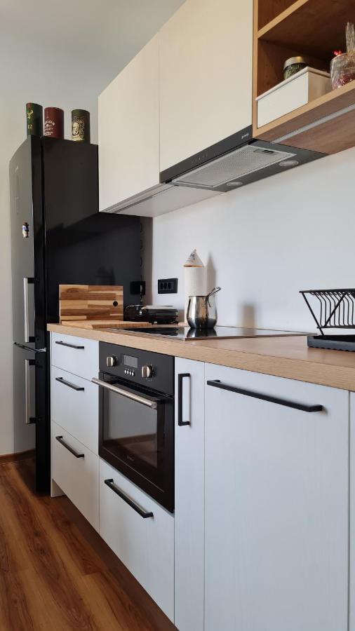 Ljubljanotti Apartment ลูบลิยานา ภายนอก รูปภาพ